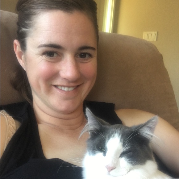 Meet your Posher, Susan - Picture 2 of 2